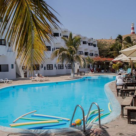 Loki Del Mar Hostel Mancora Bagian luar foto