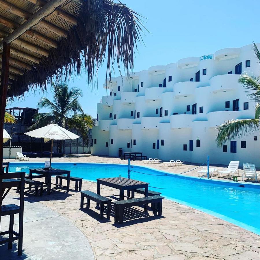 Loki Del Mar Hostel Mancora Bagian luar foto