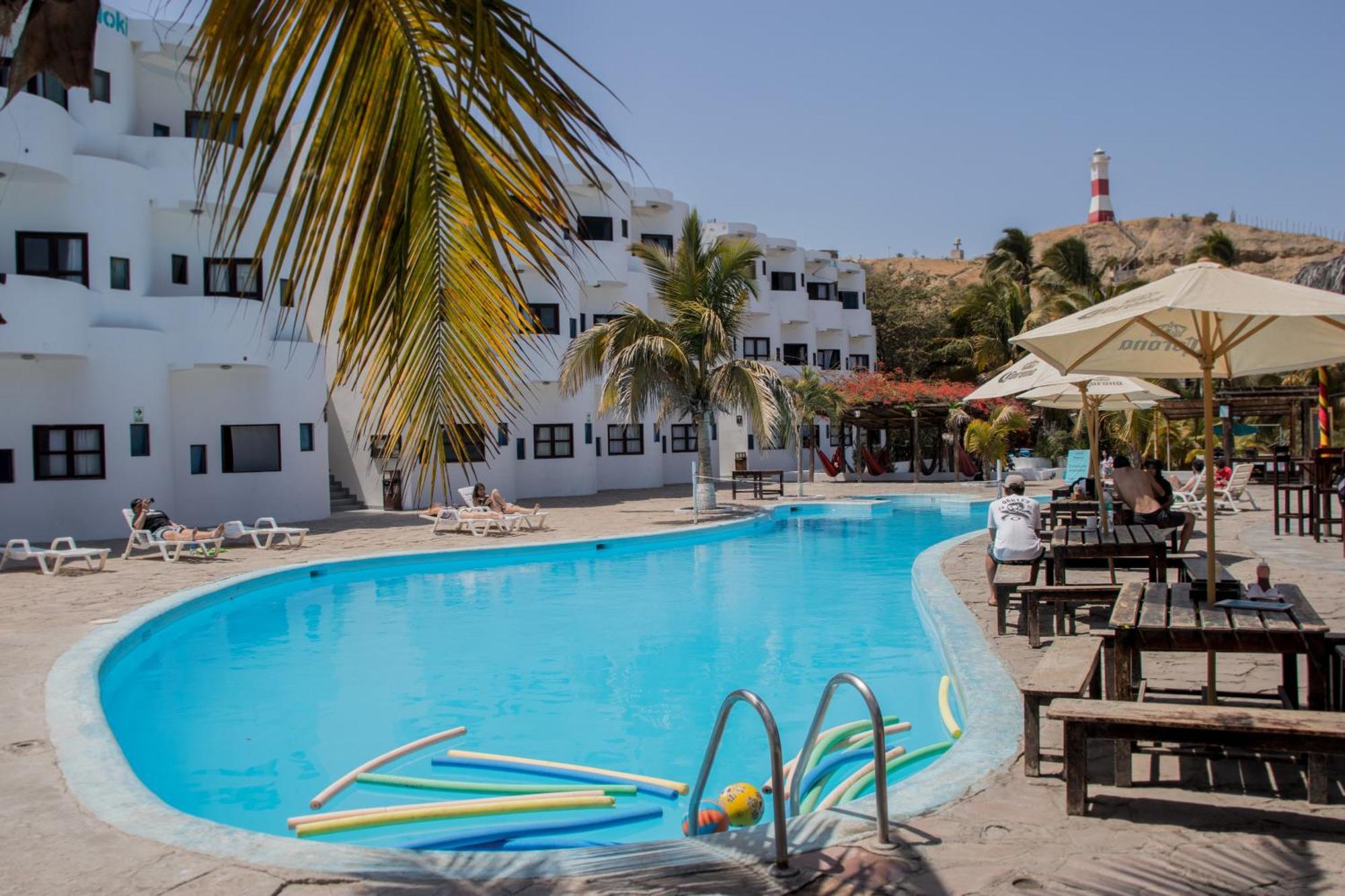 Loki Del Mar Hostel Mancora Bagian luar foto