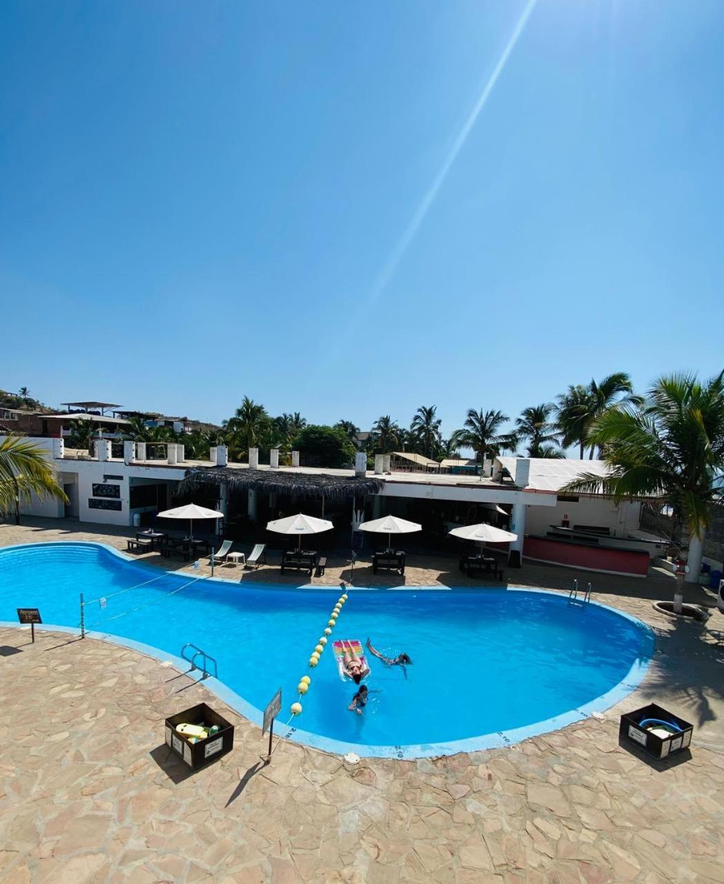 Loki Del Mar Hostel Mancora Bagian luar foto