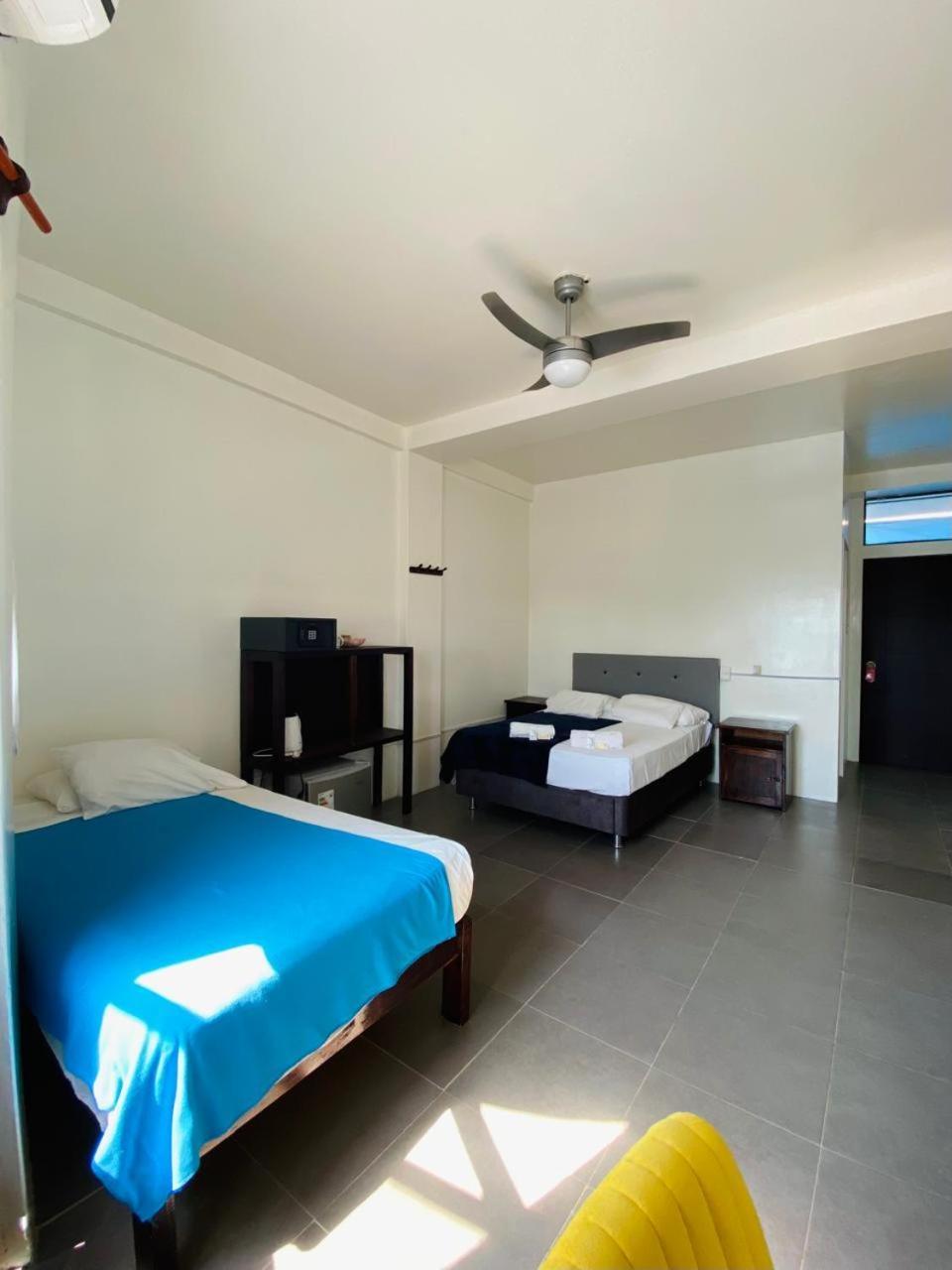Loki Del Mar Hostel Mancora Bagian luar foto