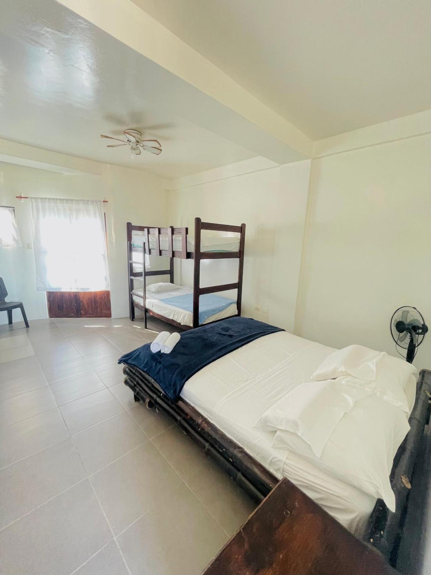 Loki Del Mar Hostel Mancora Bagian luar foto