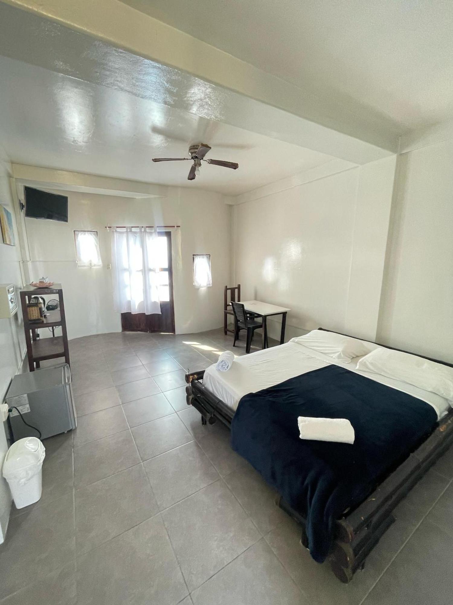 Loki Del Mar Hostel Mancora Bagian luar foto